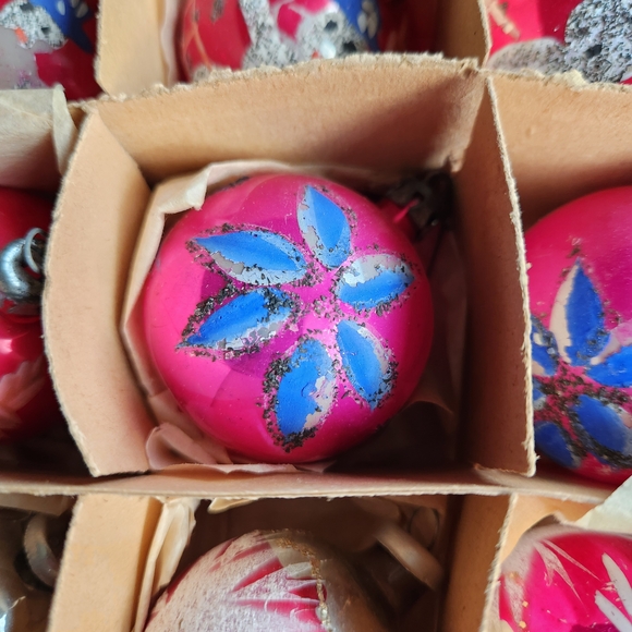 Vintage Glass Christmas Ornaments Set - Picture 3 of 9